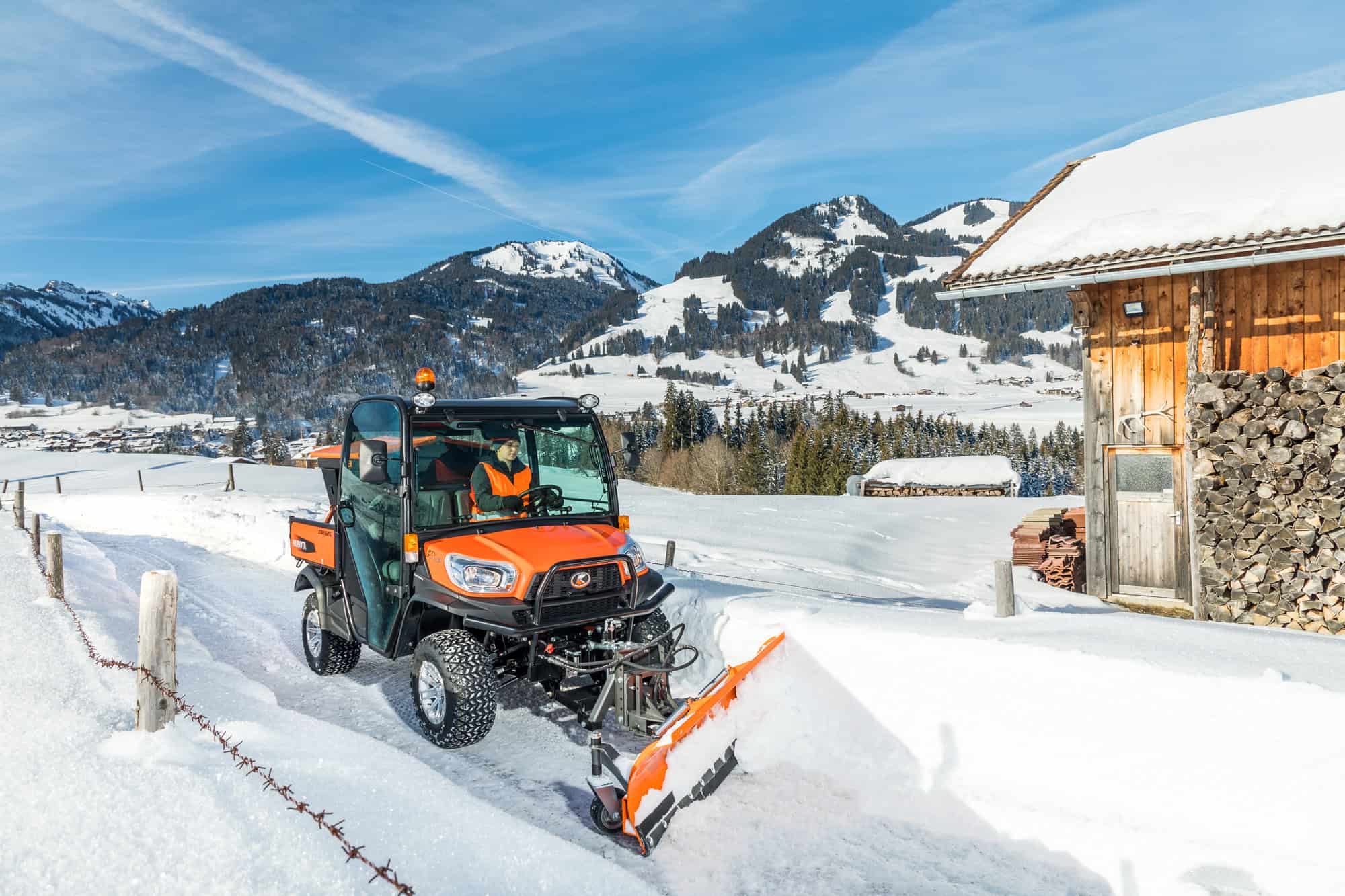 RTV X1110_Winter_Street_Snowblade_Side